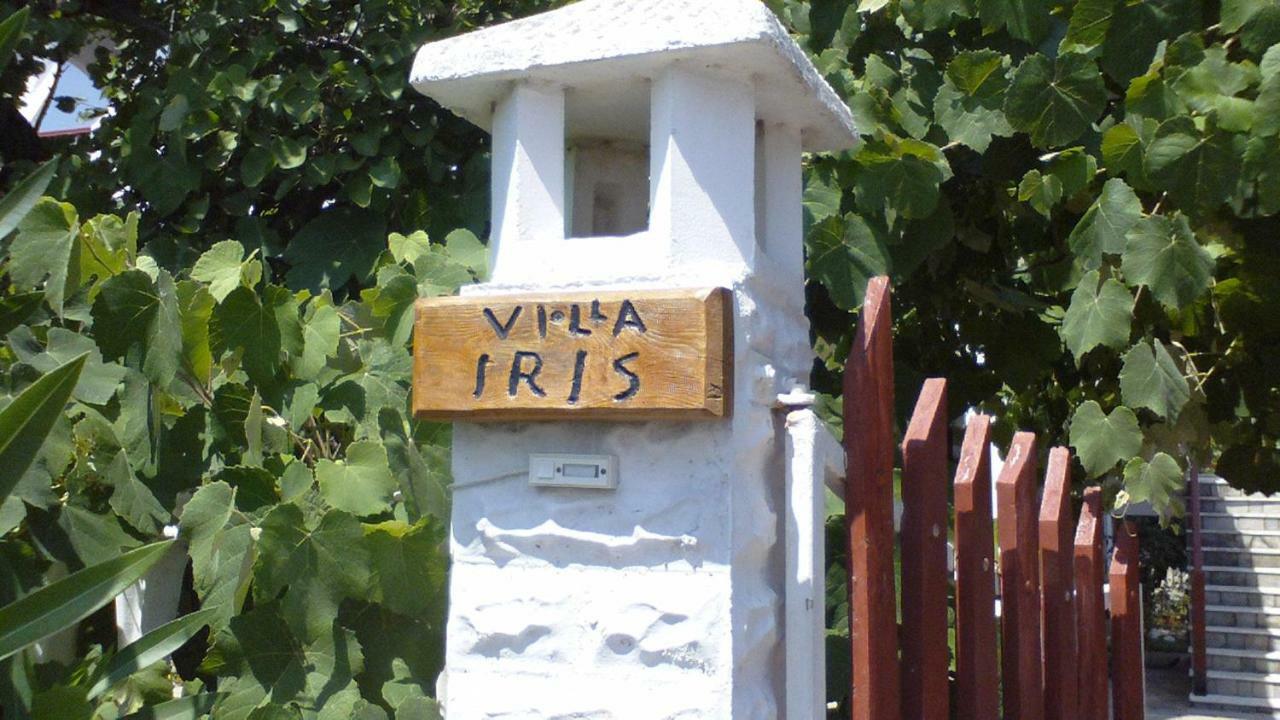Villa Iris Nea Vrasna Exterior foto